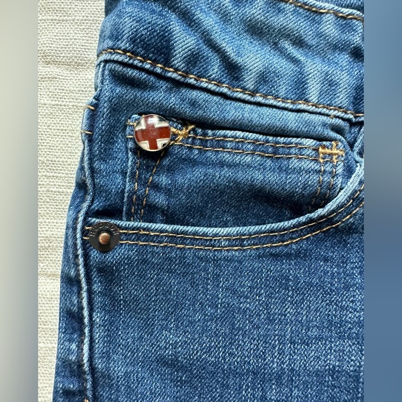 Hudson denim shorts with frayed hems - Picture 4 of 7